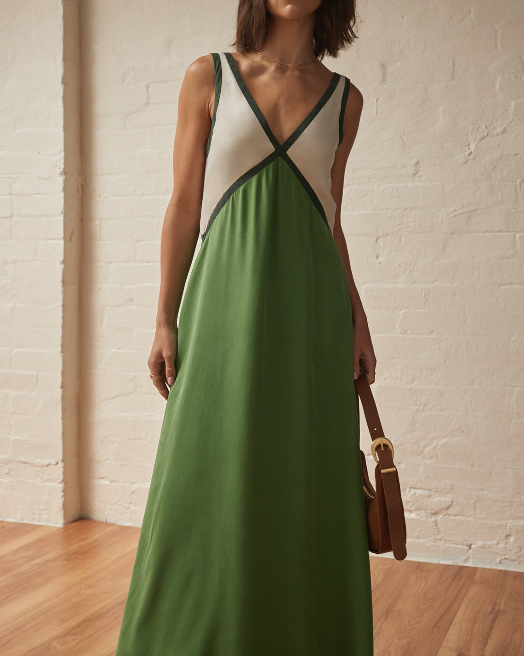 Sienna | Maxi Summer Dress with V-Neck and Contrast Trim