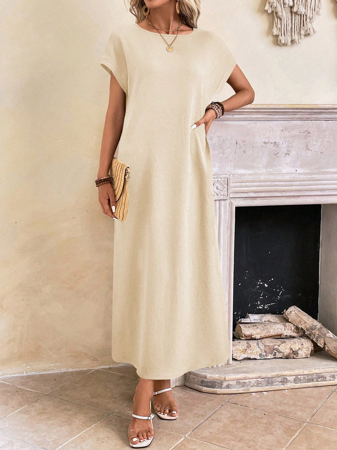 Stella | Midi Summer Dress with Round Neck and Side Slit