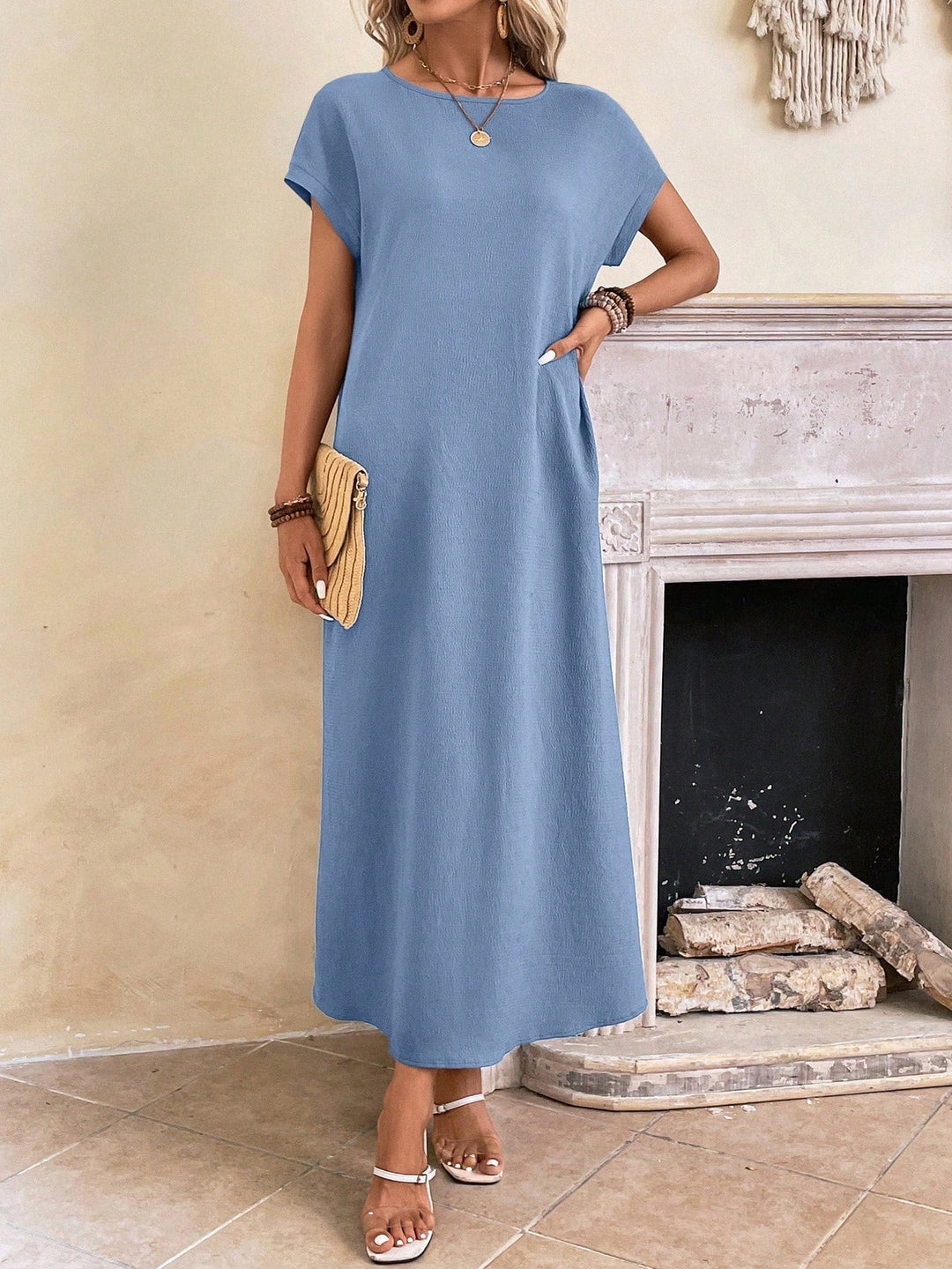 Stella | Midi Summer Dress with Round Neck and Side Slit