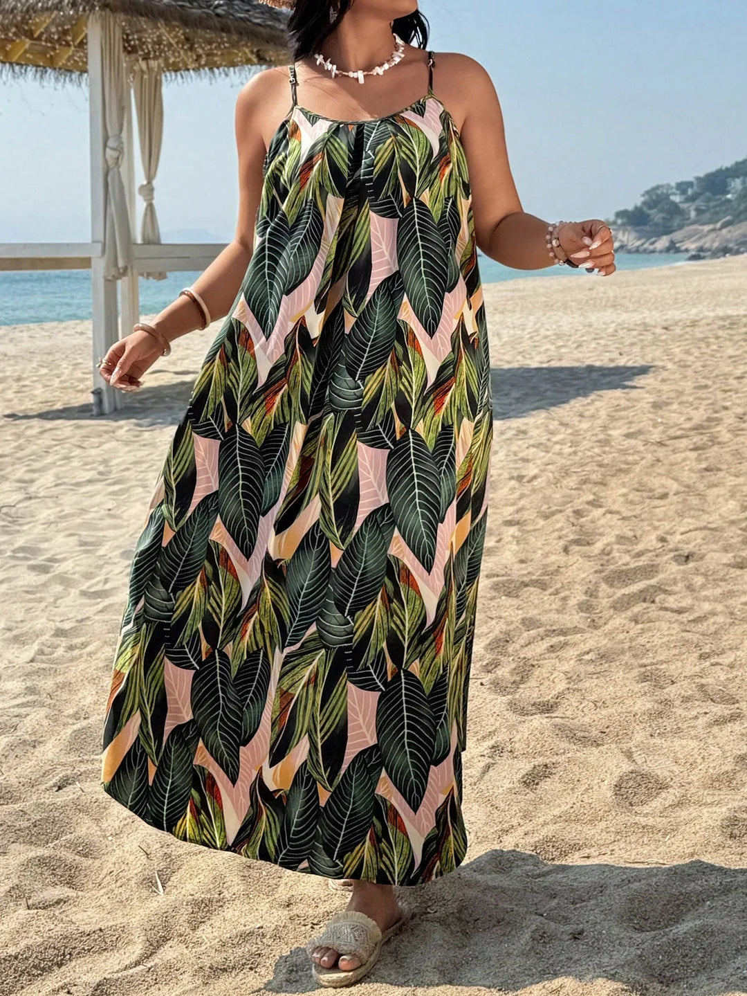Paisley | Maxi Summer Dress with Tropical Print and Sleeveless Bodice