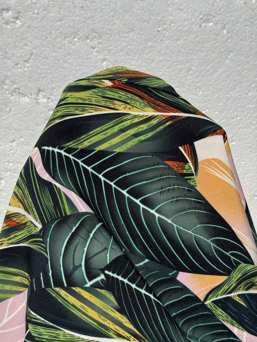 Paisley | Maxi Summer Dress with Tropical Print and Sleeveless Bodice