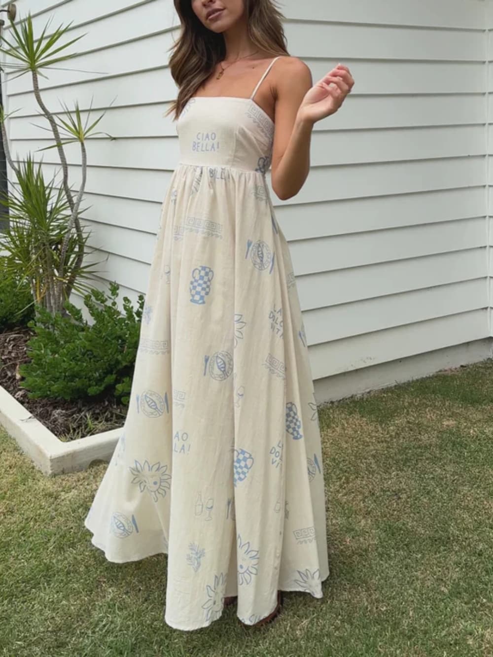 Lily | Maxi Summer Dress with Graphic Print and Square Neck