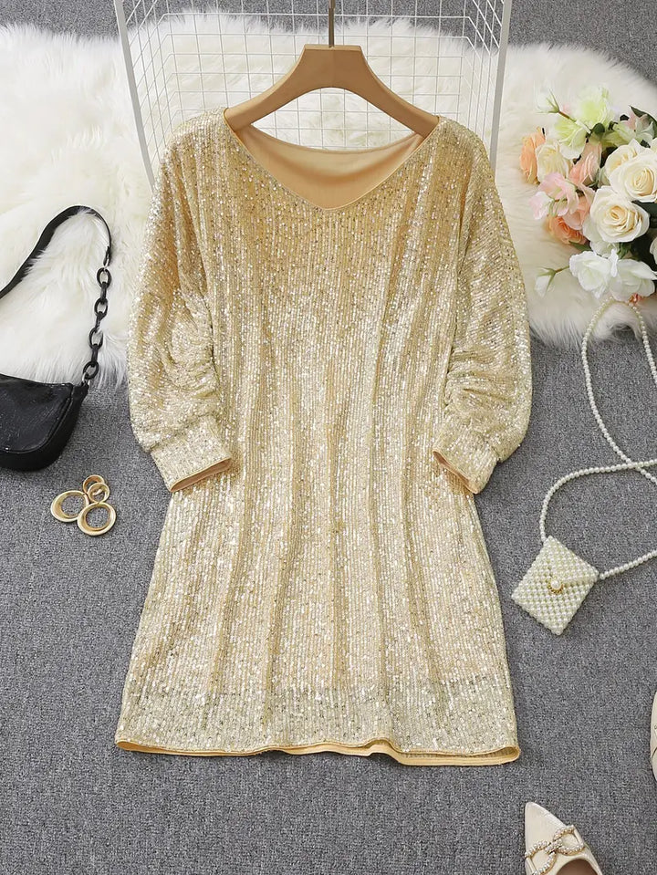 Aria | Mini Cocktail Dress with Sequins and V-Neck