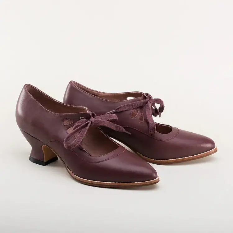 Women's Vintage Mary Jane Heels with Lace-Up and Cutout