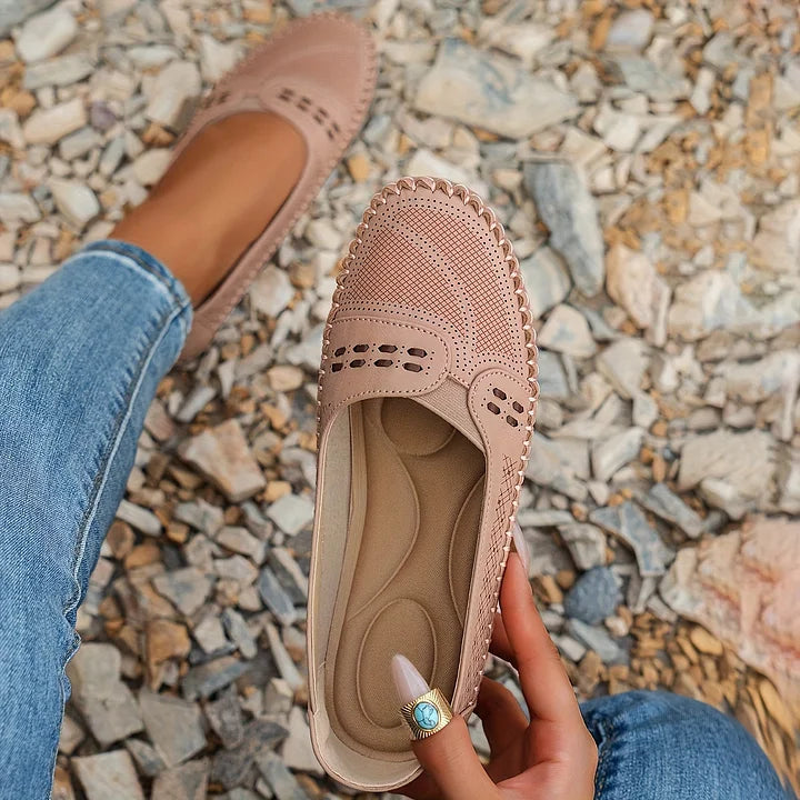 Paulette | Orthopedic Flat Shoes with Embroidered Detail