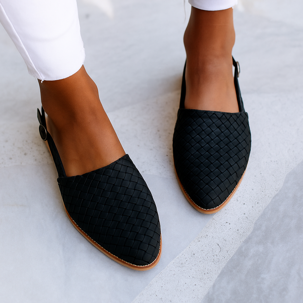 Dana | Orthopedic Pointed Mules with Closed Toe Detail