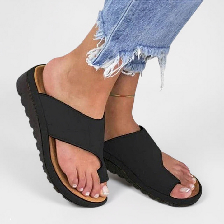 Women's Orthopedic Flat Thong Sandals with Wide Strap