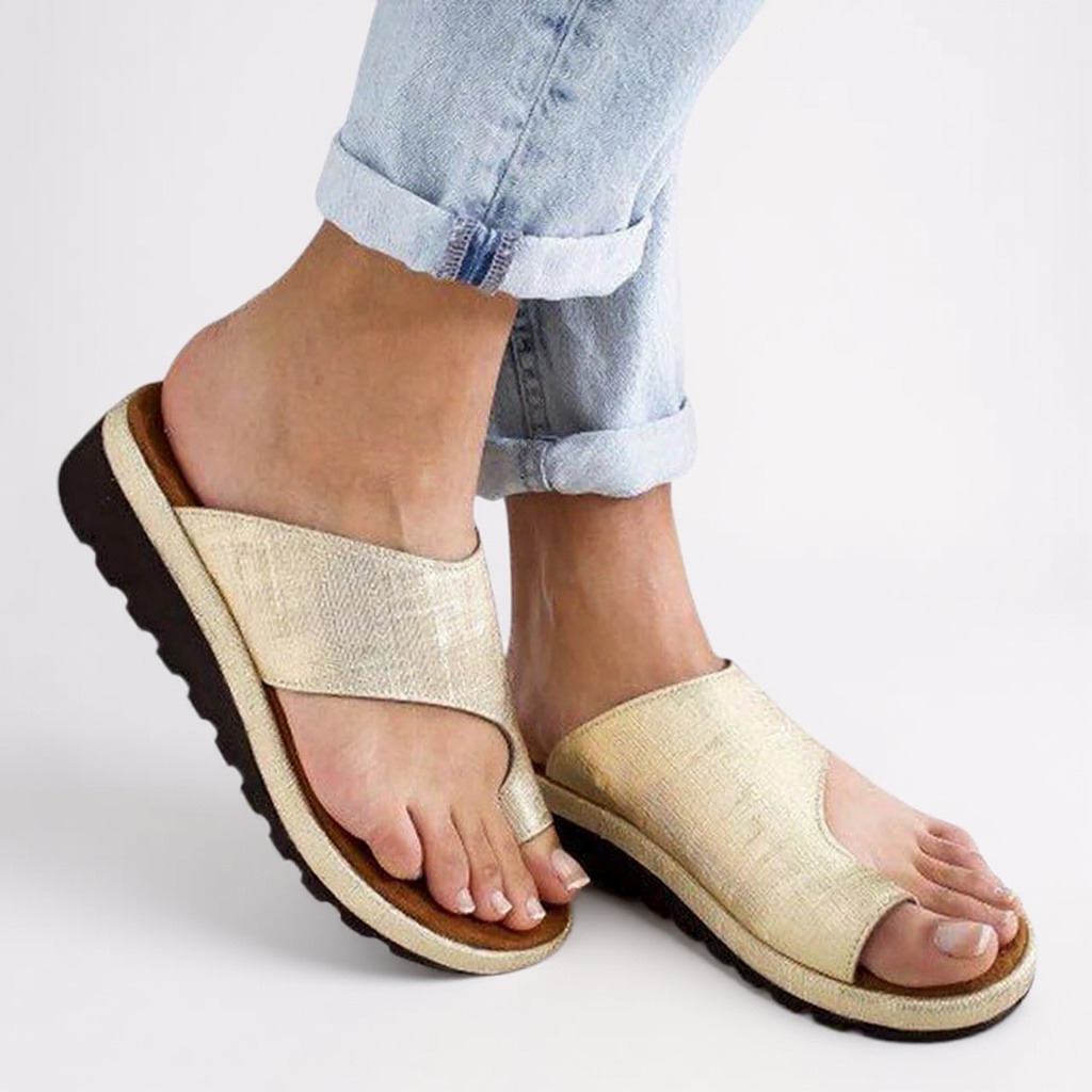 Women's Orthopedic Flat Thong Sandals with Wide Strap