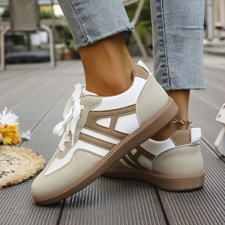 Kinley | Orthopedic Sneakers with Stripe Detail