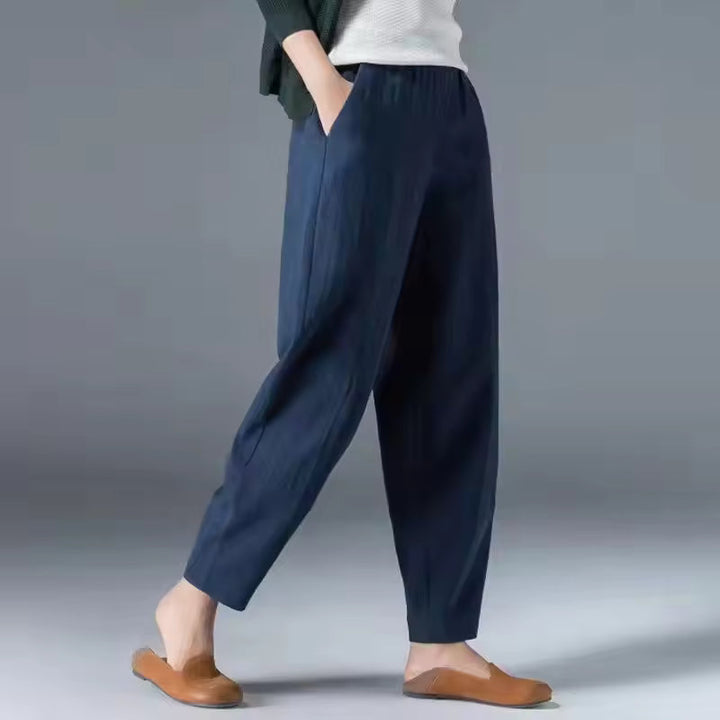 Meg | Tapered Trousers with Elastic Waist and Side Pockets