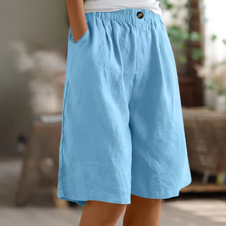 Bette | Knee Length Shorts with Elastic Waist and Side Pockets