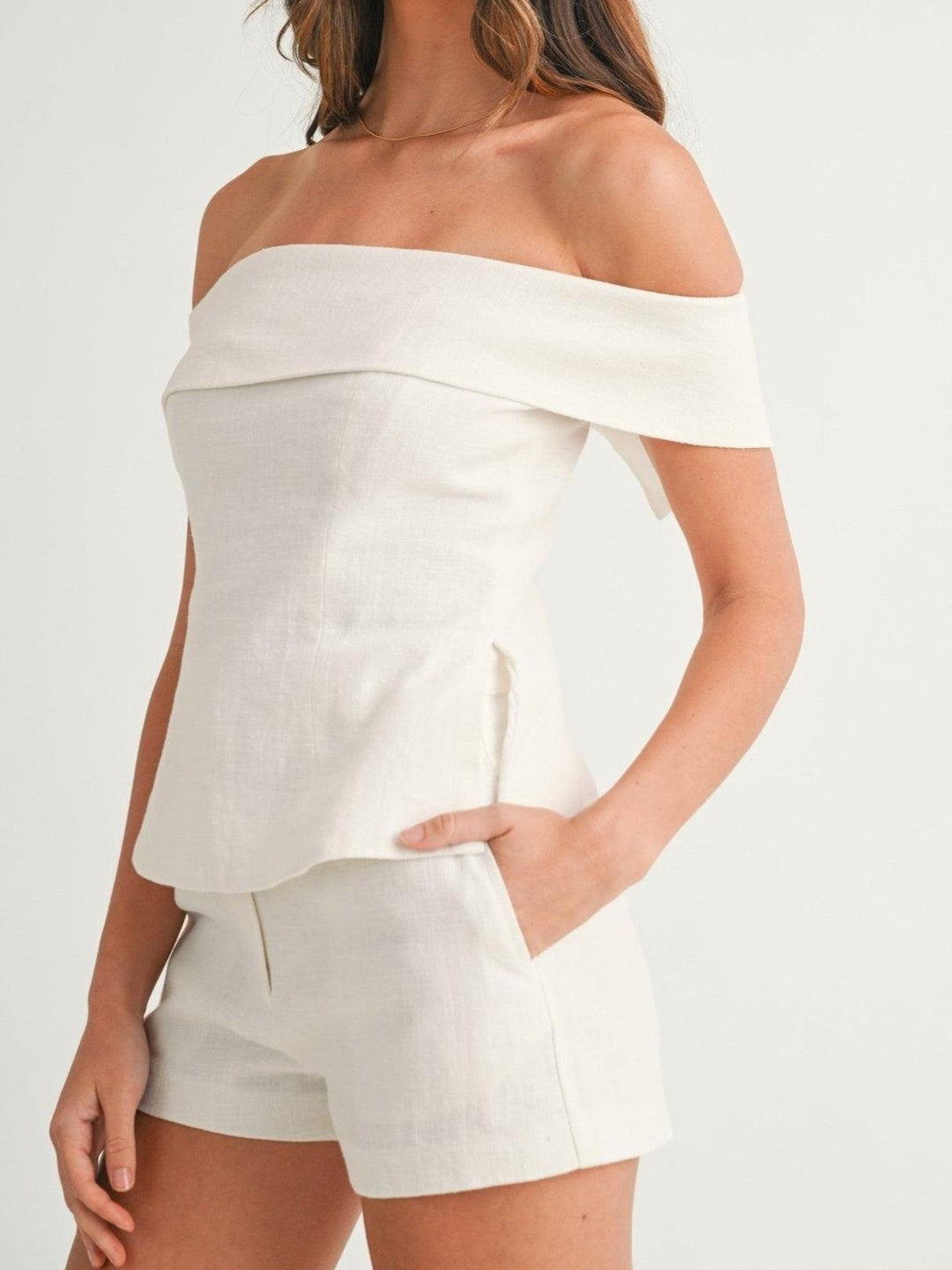 Women's Off Shoulder Two Piece Set with High Waist Shorts