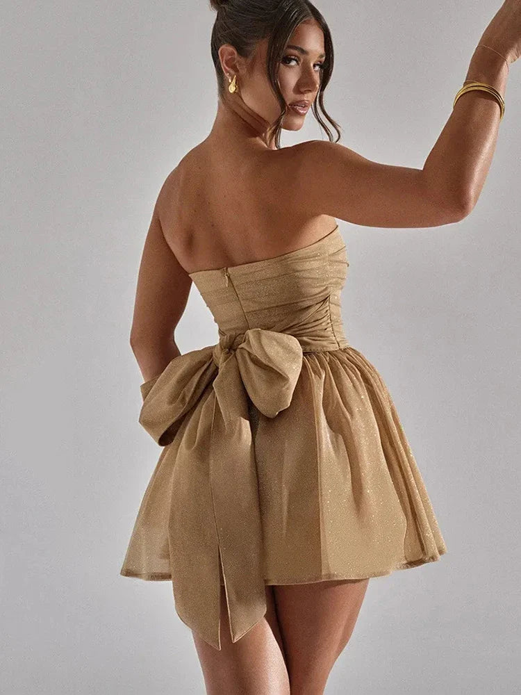 Isabelle | Mini Graduation Dress with Strapless Cut and Full Skirt
