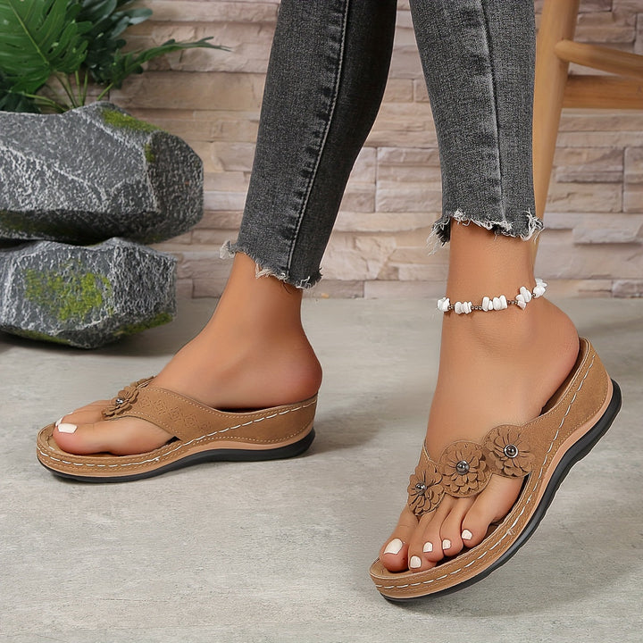 Pippa | Orthopedic Flip Flops with Floral Detail