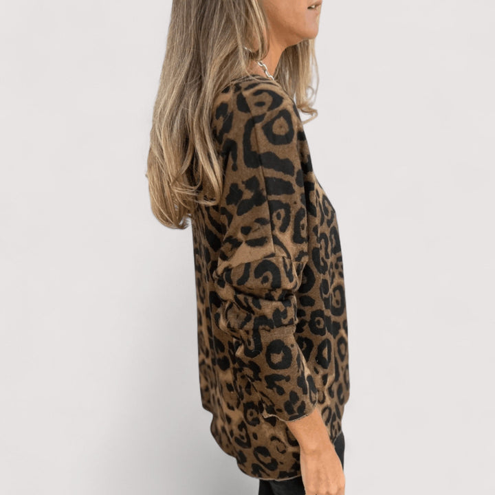 Tara | Animal Print Top with Long Sleeves and Round Neckline
