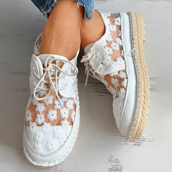 Eva | Orthopedic Espadrille with Floral Embroidery Detail