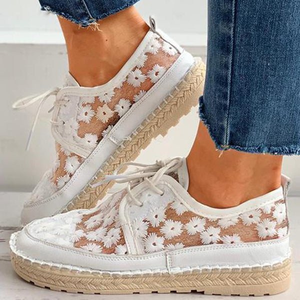 Eva | Orthopedic Espadrille with Floral Embroidery Detail