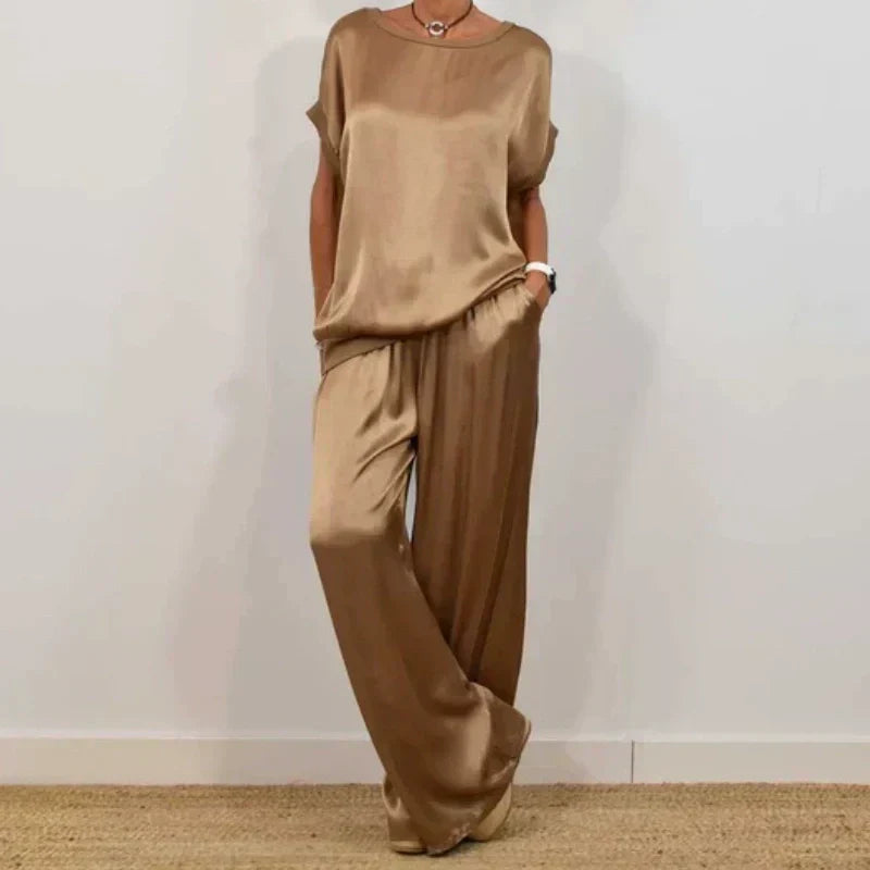 Luna | Matching Set with Wide Leg Trousers and Tie Waist Top