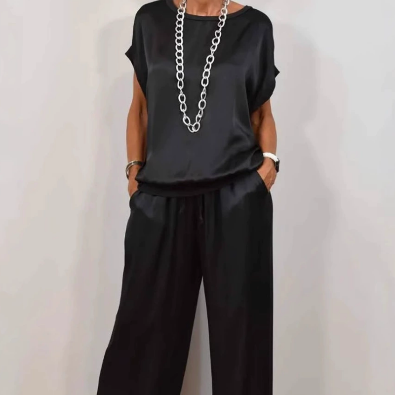 Luna | Matching Set with Wide Leg Trousers and Tie Waist Top