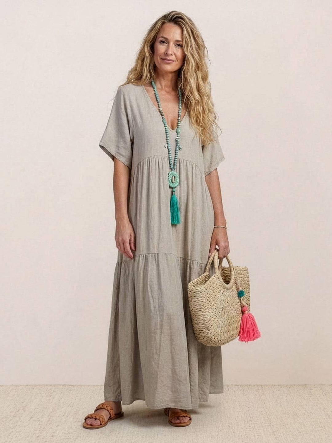Naomi | Maxi Summer Dress with V-Neck and Tiered Skirt