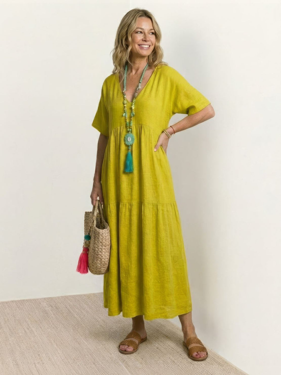 Naomi | Maxi Summer Dress with V-Neck and Tiered Skirt